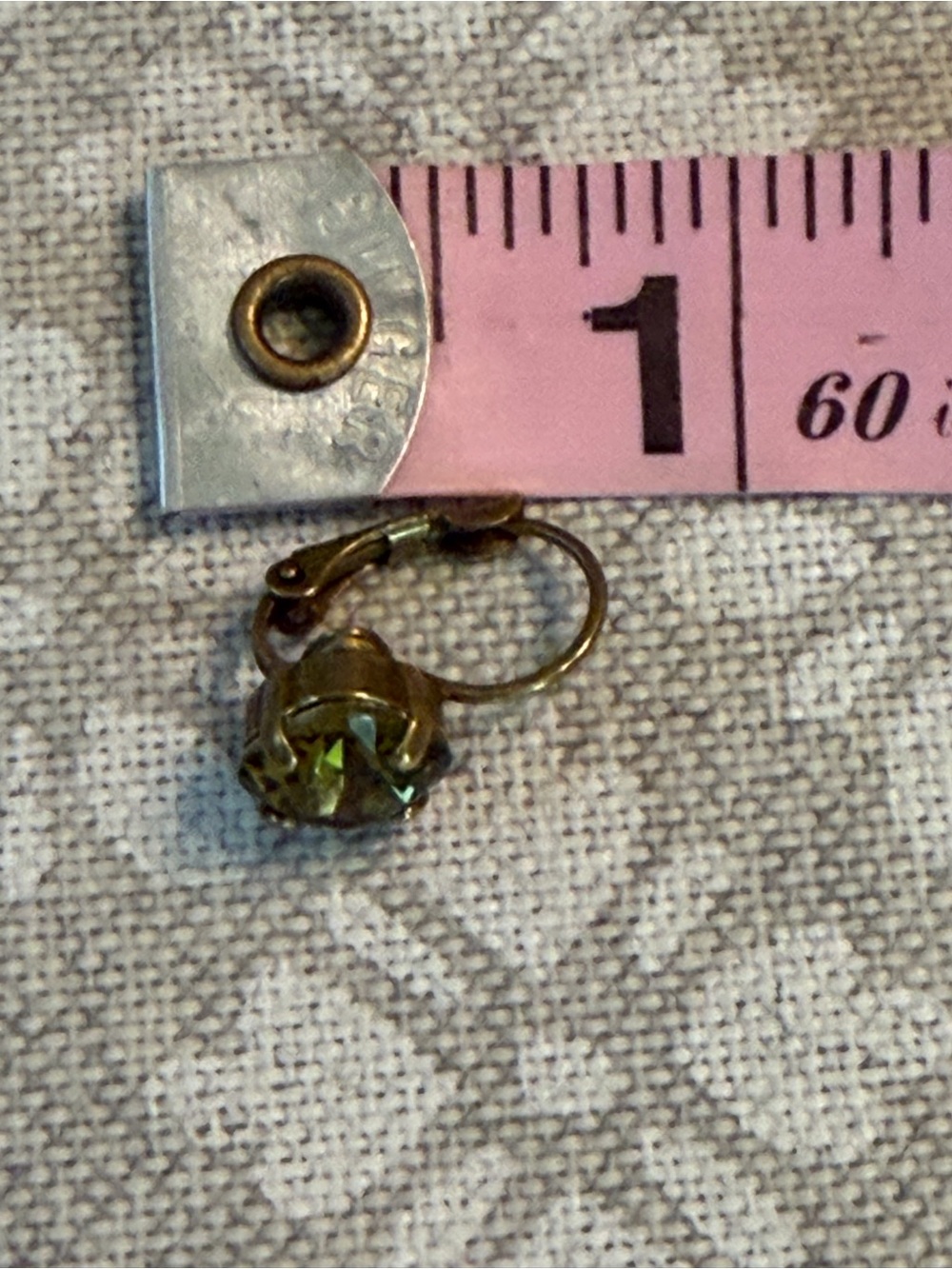 Sorrelli NWT Olive Green Crystal Lever Back Drop Earrings Antique Gold Tone - Picture 4 of 6